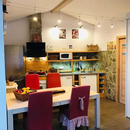 F2 Type Loft Avec Terrasse *