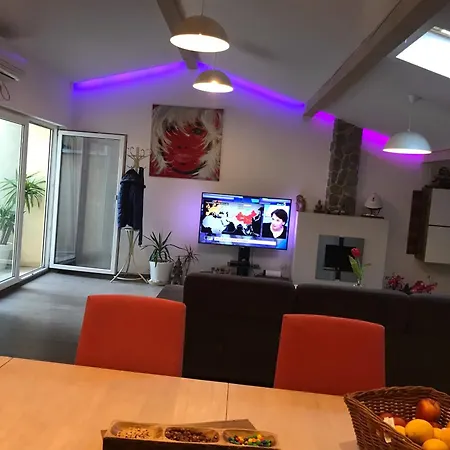 Lägenhet F2 Type Loft Avec Terrasse *